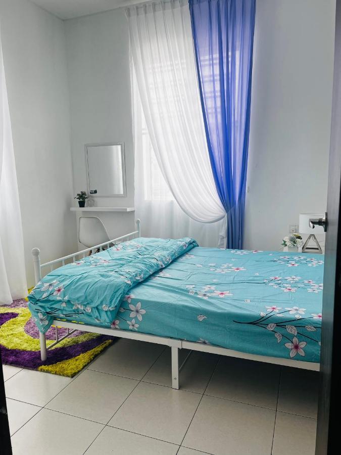 Villa Pool Kepala Batas Kampong Hilir  Экстерьер фото